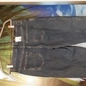 Lee Jeans Irregular